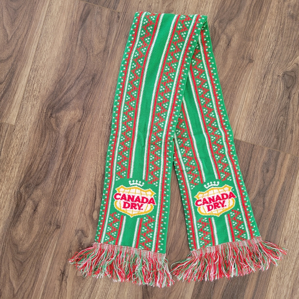 Canada Dry Holiday Edition Scarf